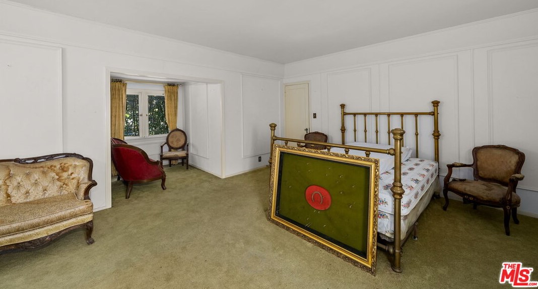 17229 Midwood Dr, San Fernando CA  91344-2453 exterior