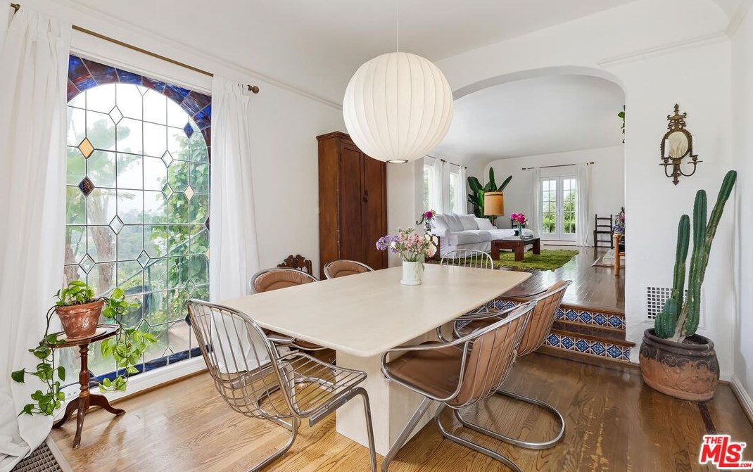 3346 Knoll Dr, Los Angeles CA  90068-1520 exterior