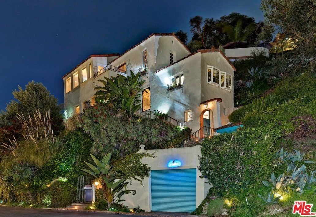 3346 Knoll Dr, Los Angeles CA  90068-1520 exterior