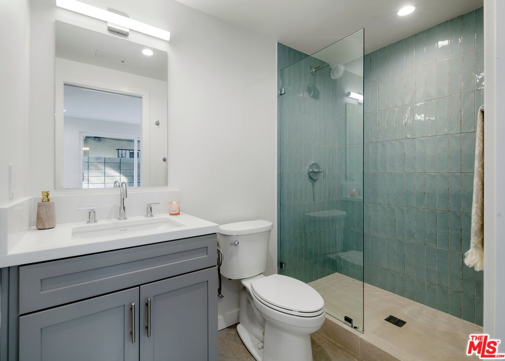 4323 Burns Ave, Los Angeles CA  90029-2804 exterior