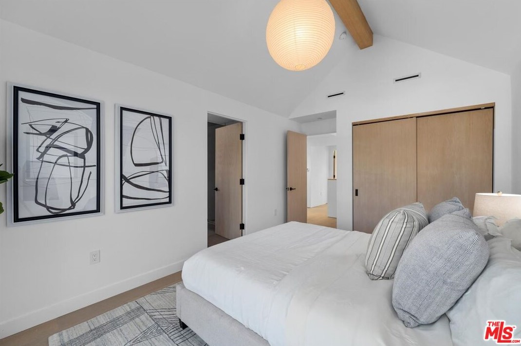 3945 Beethoven St, Los Angeles CA  90066-4144 exterior