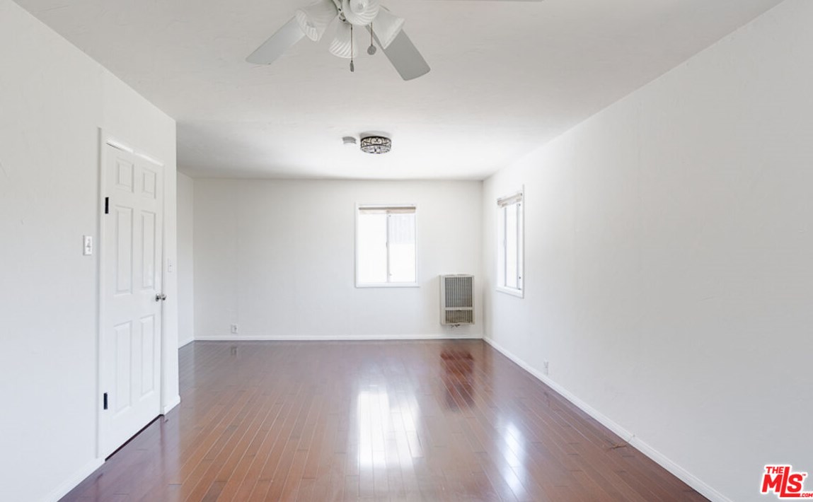 1660 Lemoyne St, Los Angeles CA  90026-2640 exterior