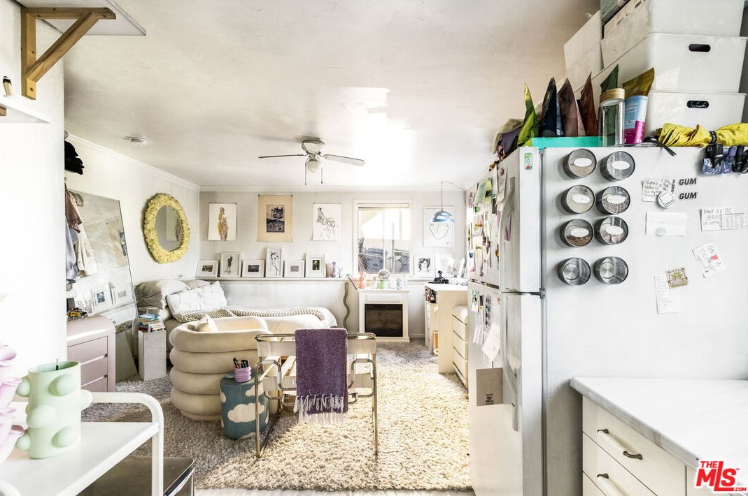 1660 Lemoyne St, Los Angeles CA  90026-2640 exterior
