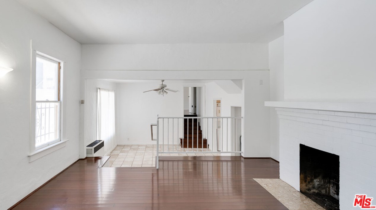 1660 Lemoyne St, Los Angeles CA  90026-2640 exterior
