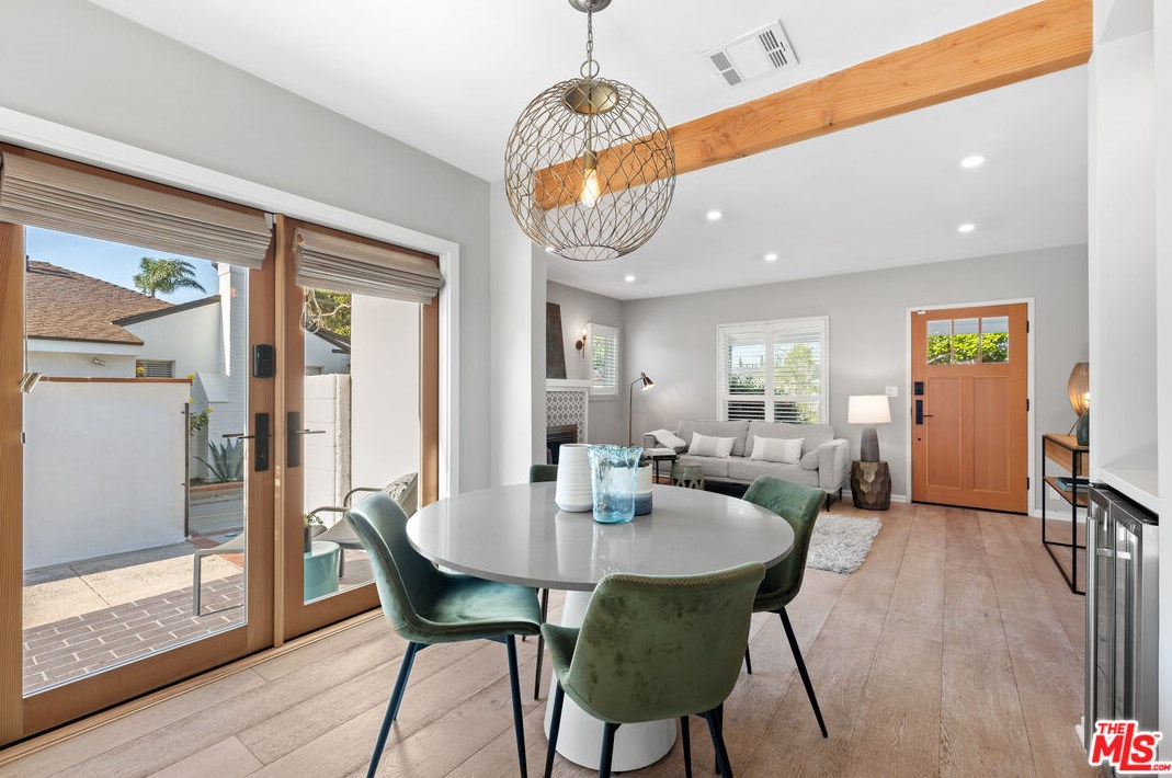 8353 Georgetown Ave, Los Angeles CA  90045-2612 exterior