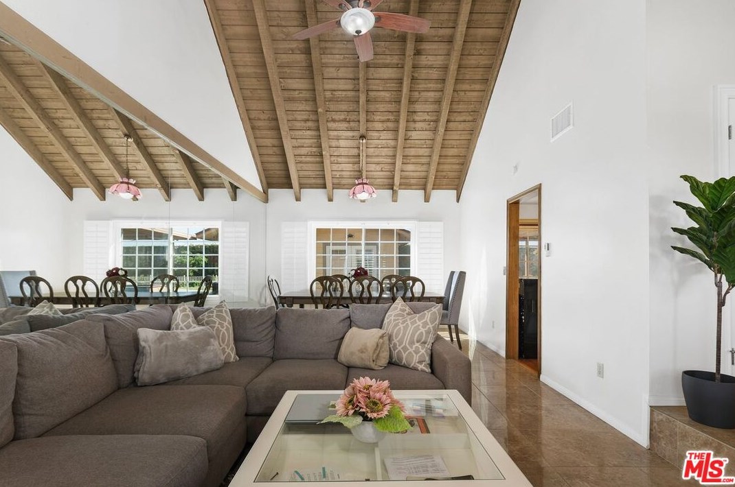 144 Blue Mountain Way, Claremont CA  91711-2824 exterior