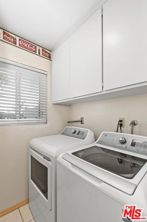 144 Blue Mountain Way, Claremont CA  91711-2824 exterior