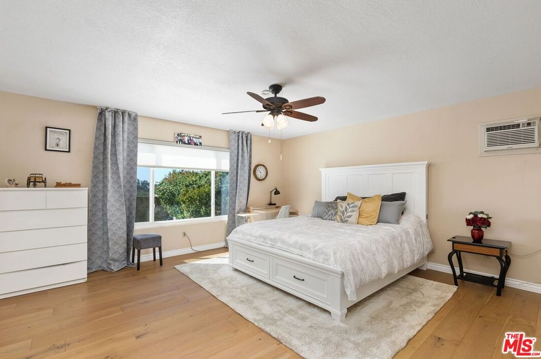 144 Blue Mountain Way, Claremont CA  91711-2824 exterior