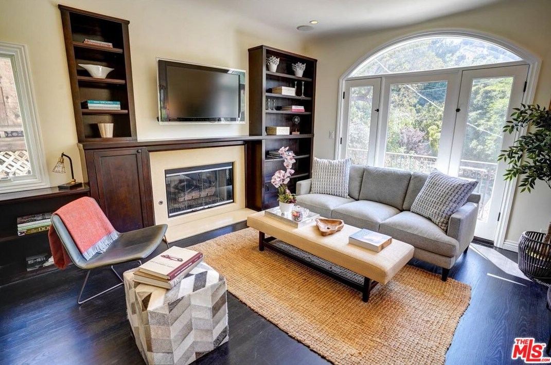 2070 Stanley Hills Dr, Los Angeles CA  90046-7752 exterior
