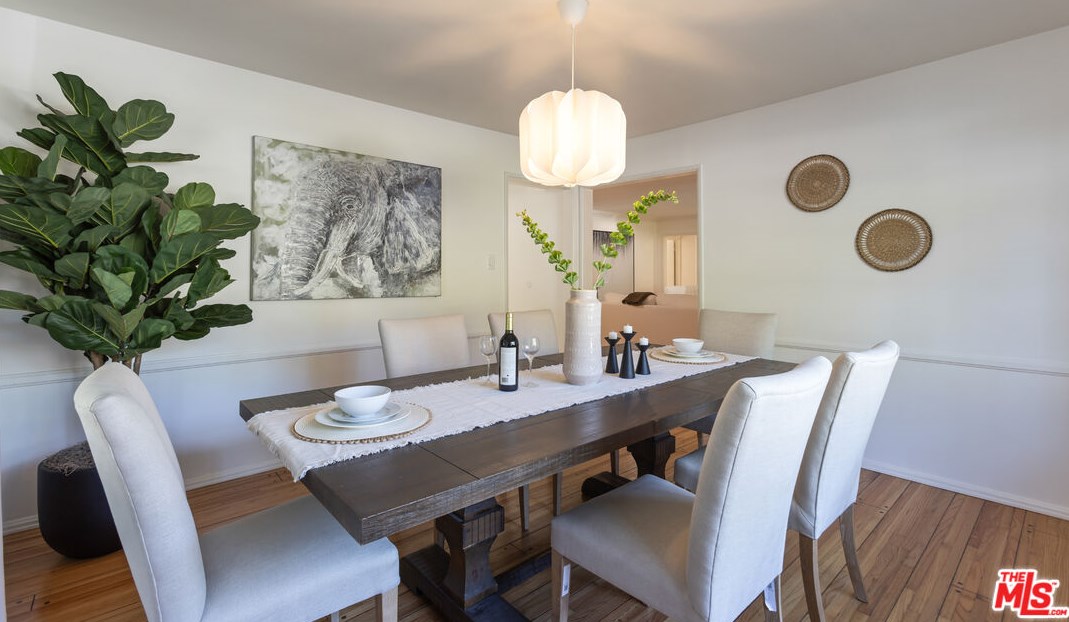 11600 Canton Pl, North Hollywood CA  91604-4163 exterior