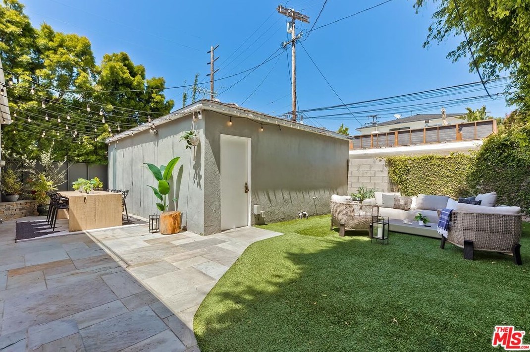 3608 Greenwood Ave, Los Angeles CA  90066-3018 exterior