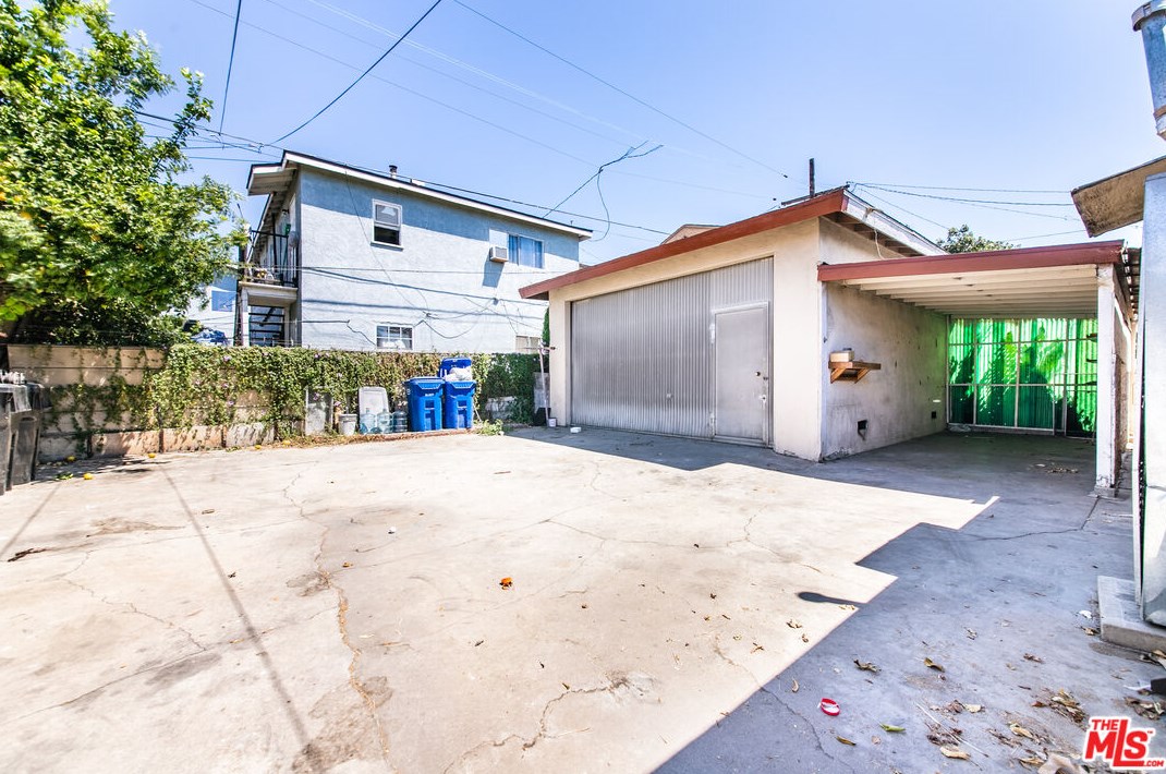 814 Bonnie Beach Pl, Los Angeles CA  90063-1240 exterior