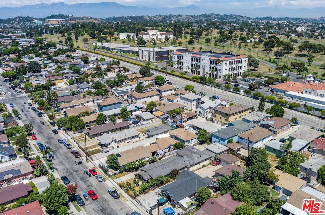 814 Bonnie Beach Pl, Los Angeles CA  90063-1240 exterior