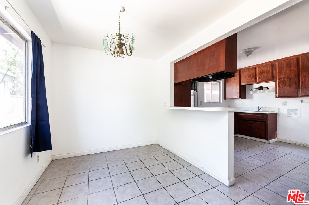 814 Bonnie Beach Pl, Los Angeles CA  90063-1240 exterior