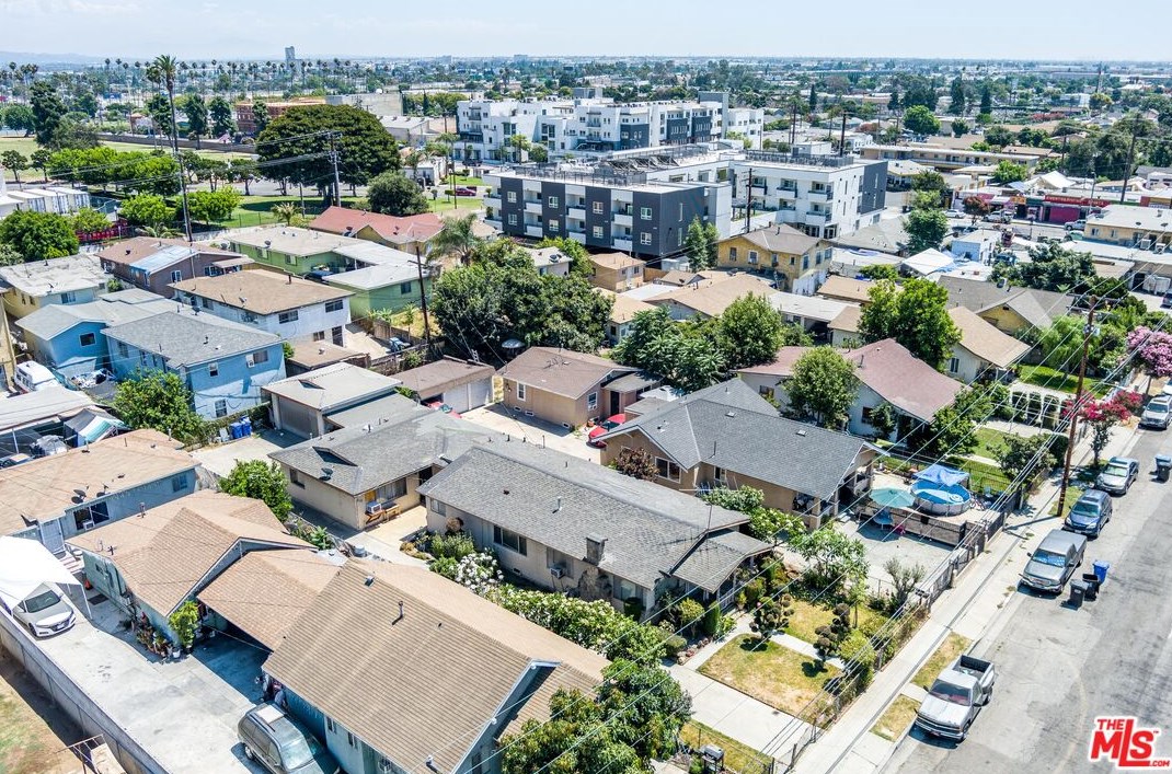 814 Bonnie Beach Pl, Los Angeles CA  90063-1240 exterior