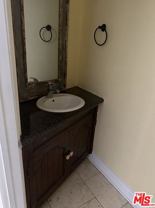 3401 Barham Blvd, Los Angeles CA  90068-1289 exterior