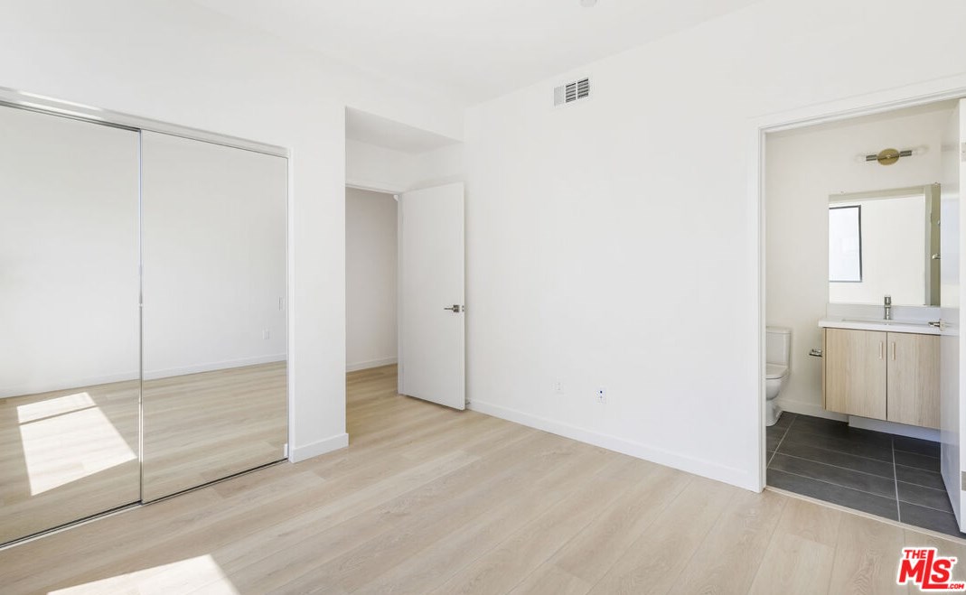 3419 Fletcher Dr, Los Angeles CA  90065-2955 exterior