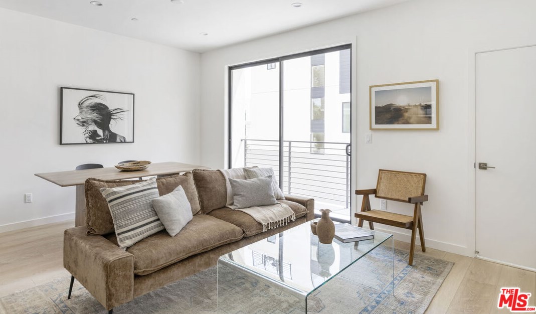 3419 Fletcher Dr, Los Angeles CA  90065-2955 exterior