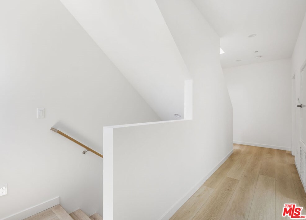 3419 Fletcher Dr, Los Angeles CA  90065-2955 exterior