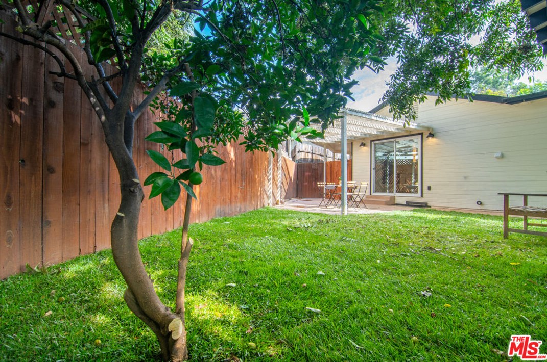 4937 Genevieve Ave, Los Angeles CA  90041-2505 exterior