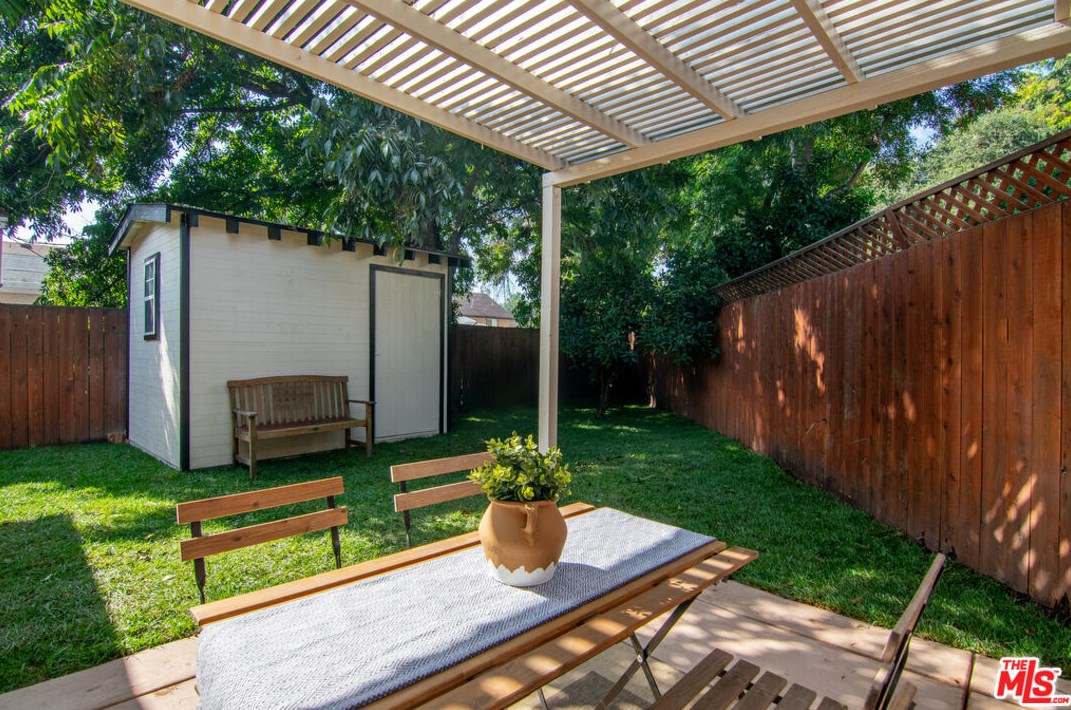 4937 Genevieve Ave, Los Angeles CA  90041-2505 exterior