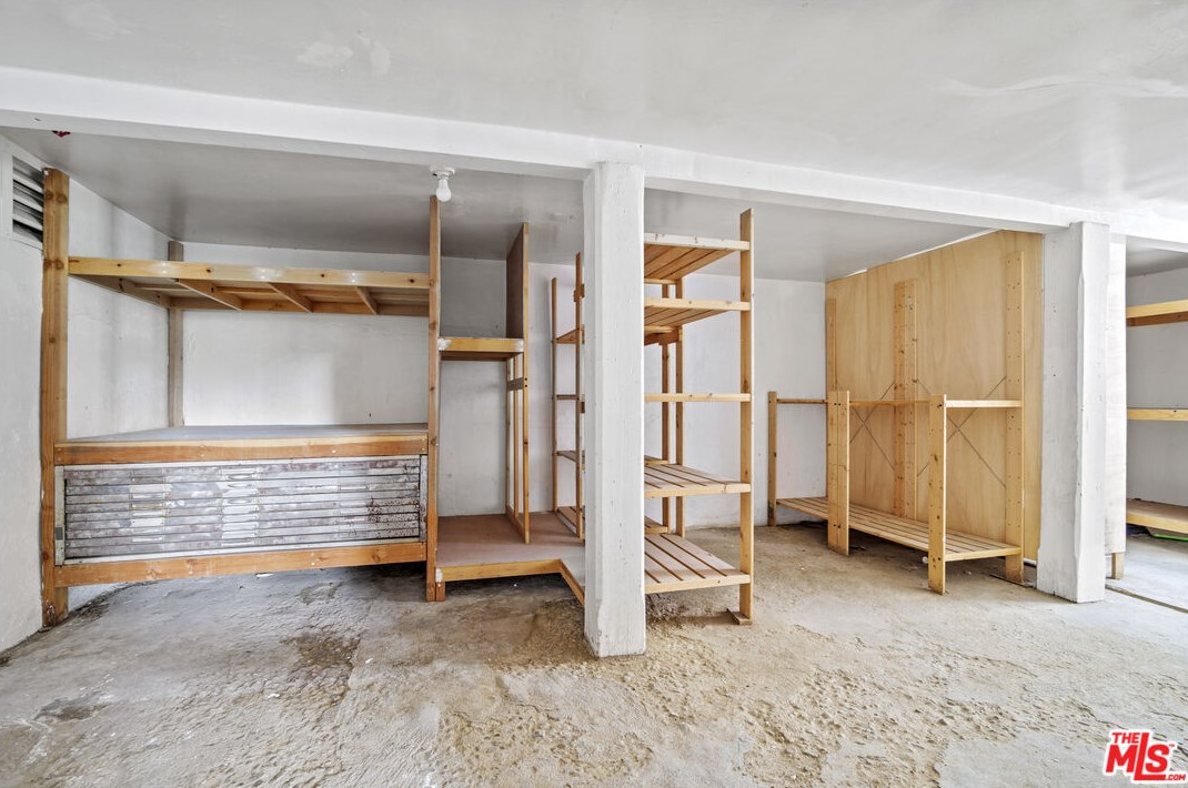 812 Coronado St, Los Angeles CA  90026-3913 exterior