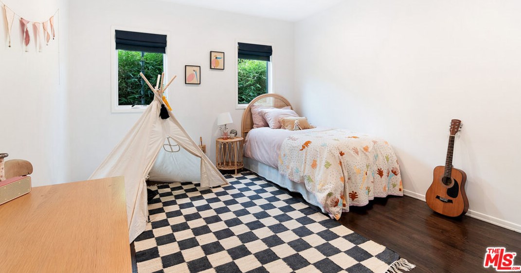 12207 Lawler St, Los Angeles CA  90066-1908 exterior