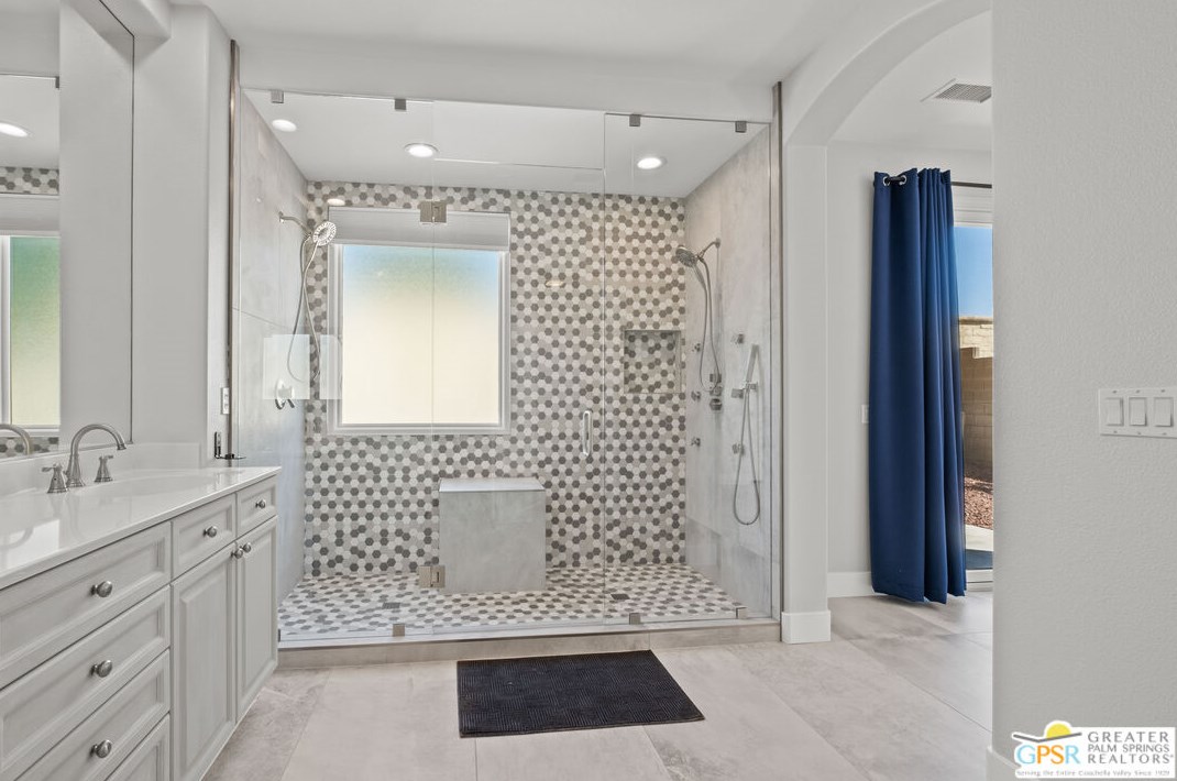 67794 Via Seguro, Cathedral City CA  92234-0120 exterior