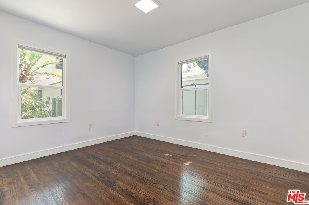 8693 Cadillac Ave, Los Angeles CA  90034-2101 exterior