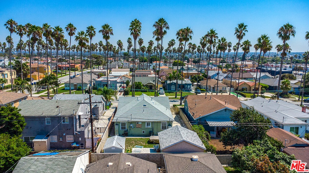 5723 Eileen Ave, Los Angeles CA  90043-2213 exterior