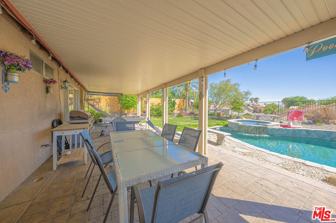 65815 Avenida Pico, Desert Hot Springs CA  92240-1546 exterior