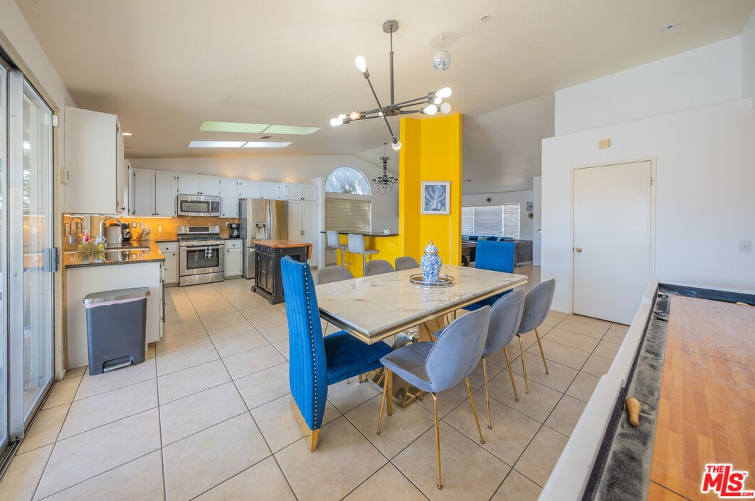 65815 Avenida Pico, Desert Hot Springs CA  92240-1546 exterior