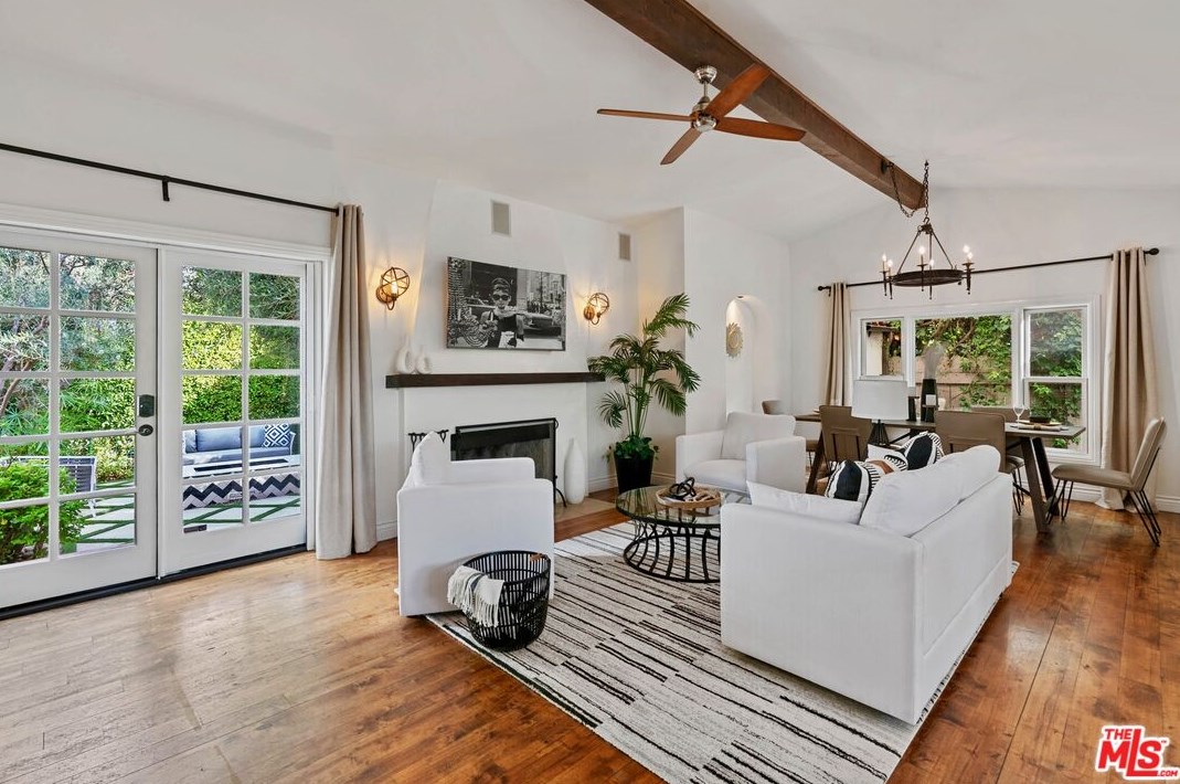 7416 Rosewood Ave, Los Angeles CA  90036-5750 exterior