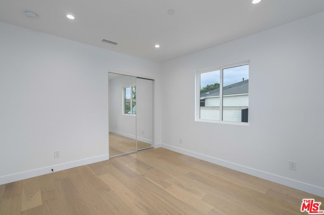 5501 77th St, Los Angeles CA  90045-3213 exterior