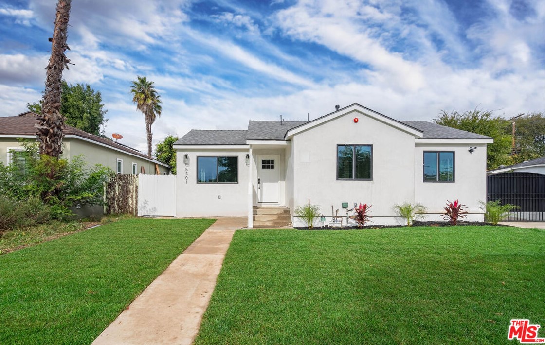 5501 77th St, Los Angeles CA  90045-3213 exterior