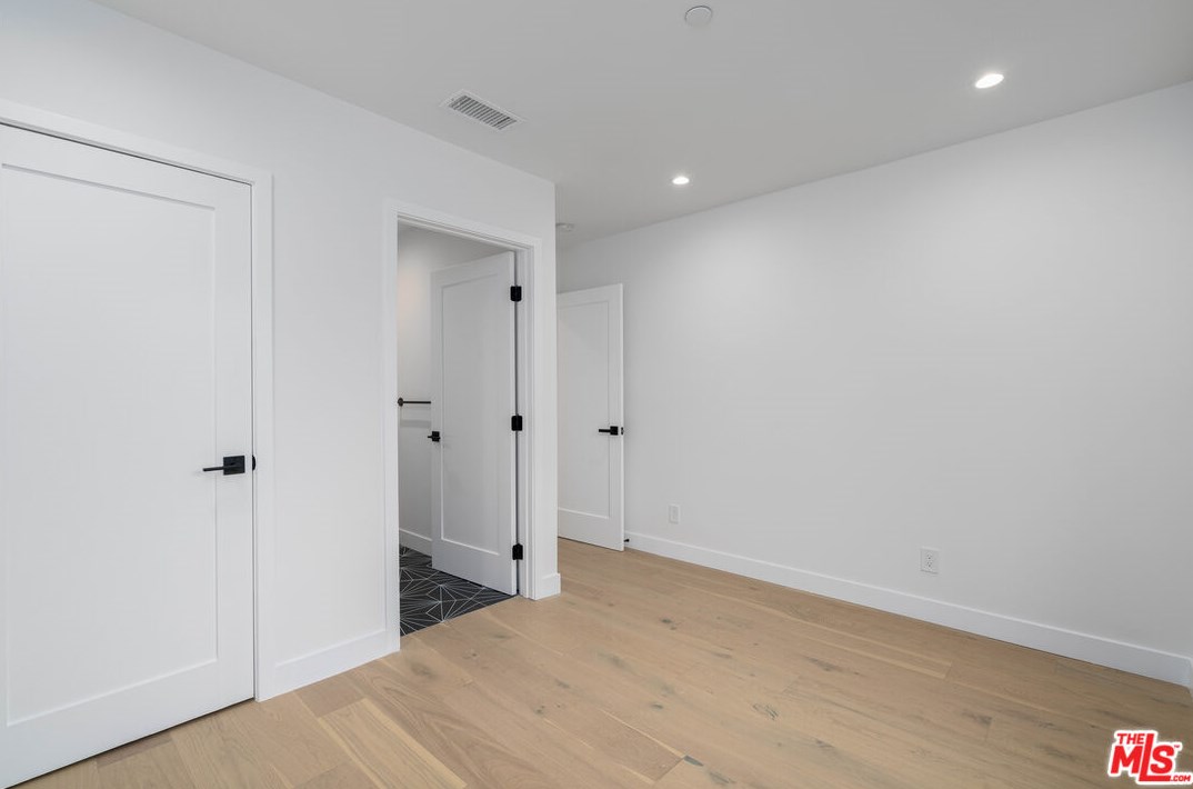5501 77th St, Los Angeles CA  90045-3213 exterior