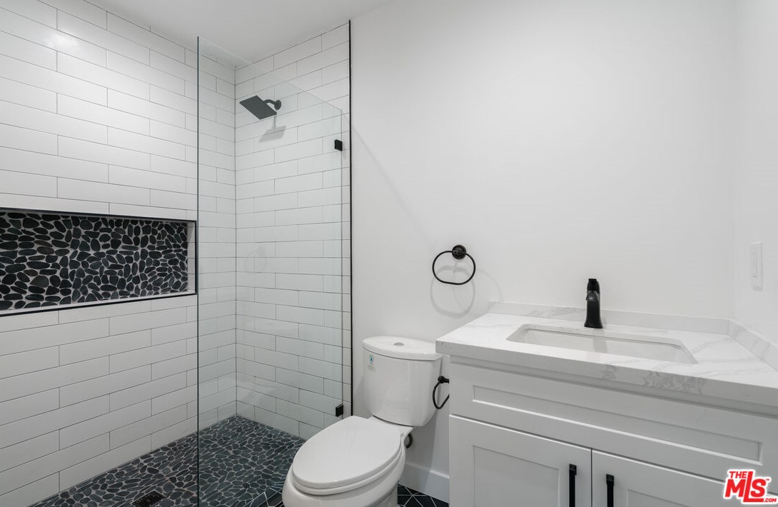 5501 77th St, Los Angeles CA  90045-3213 exterior