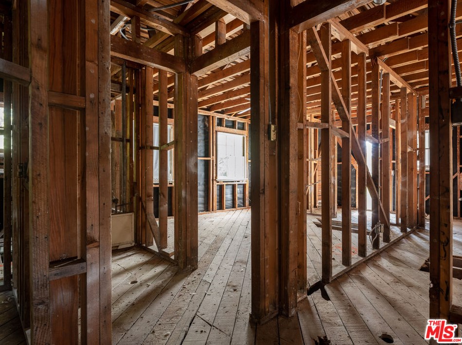 2511 Mount Beacon Ter, Los Angeles CA  90068-2444 exterior