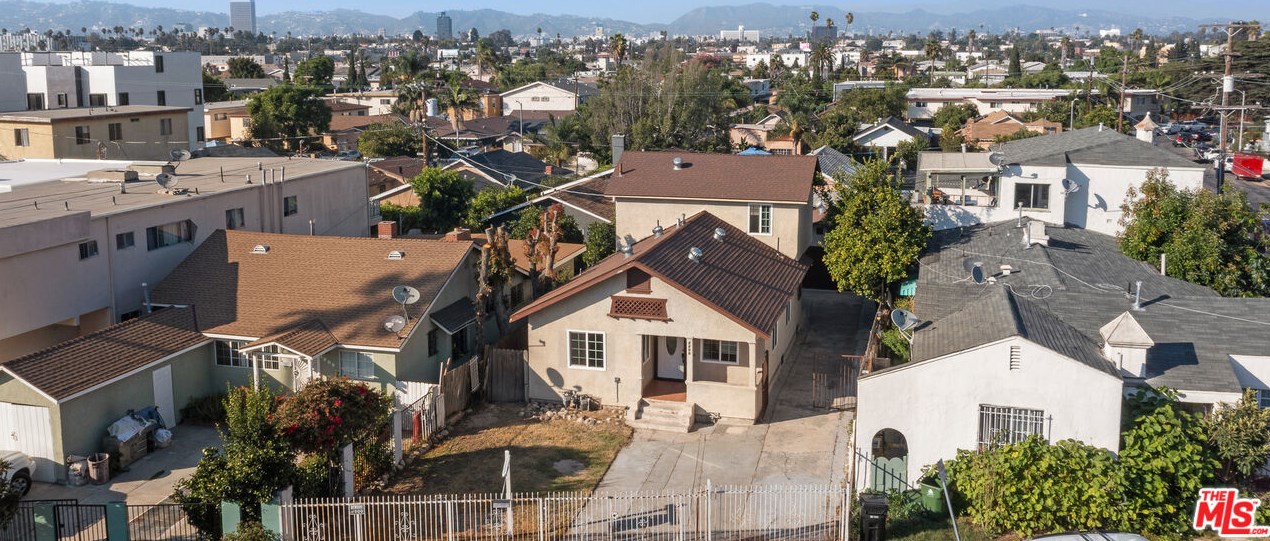 4805 Mascot St, Los Angeles CA  90019-5530 exterior