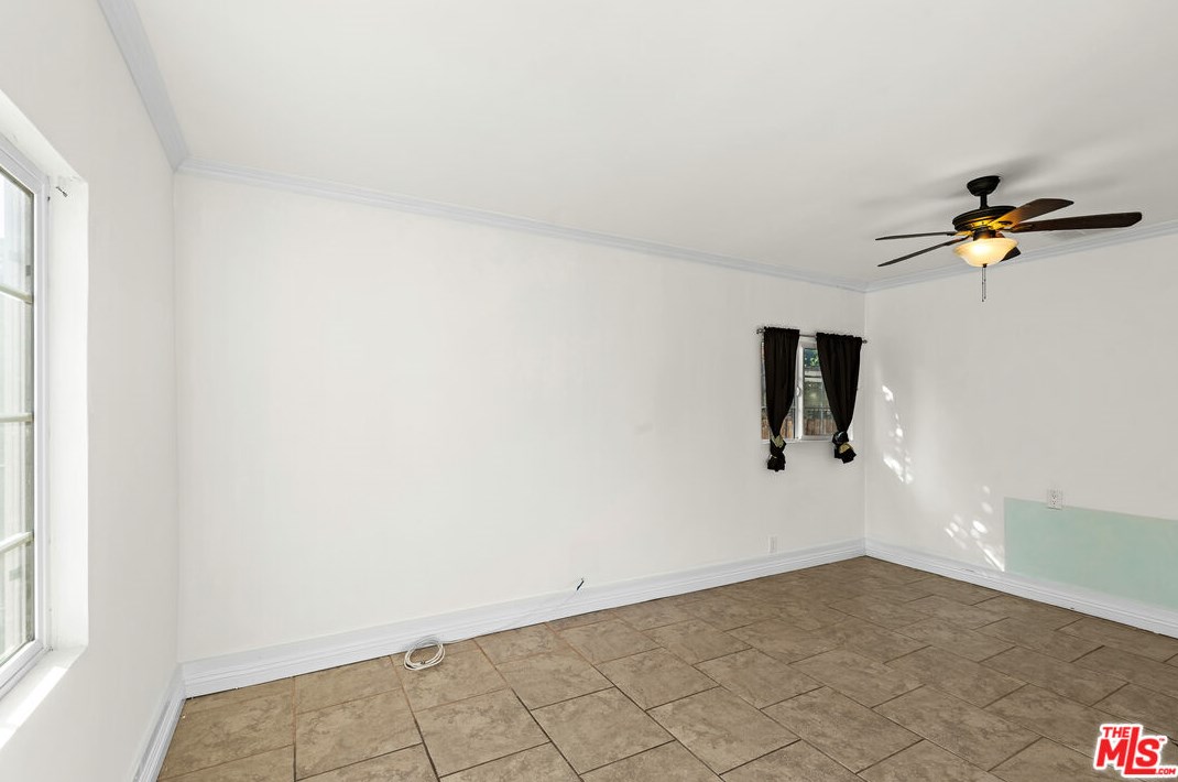 4805 Mascot St, Los Angeles CA  90019-5530 exterior