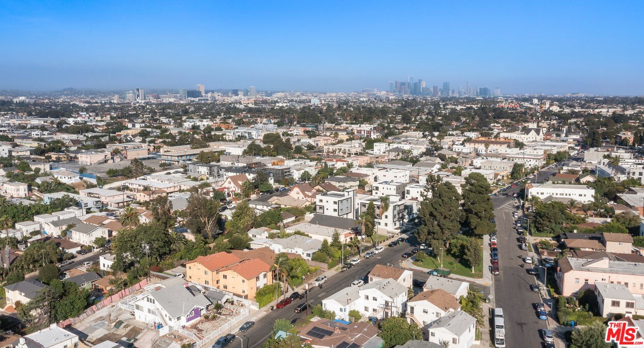 4805 Mascot St, Los Angeles CA  90019-5530 exterior