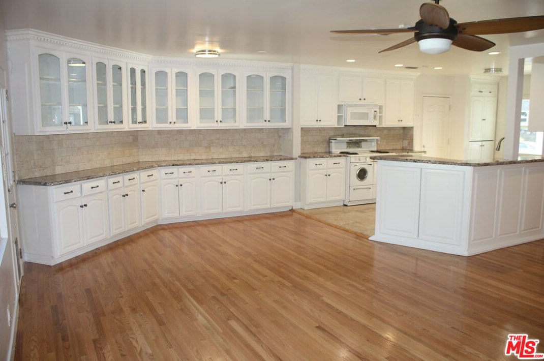 11159 Fairbanks Way, Los Angeles CA  90230-4902 exterior