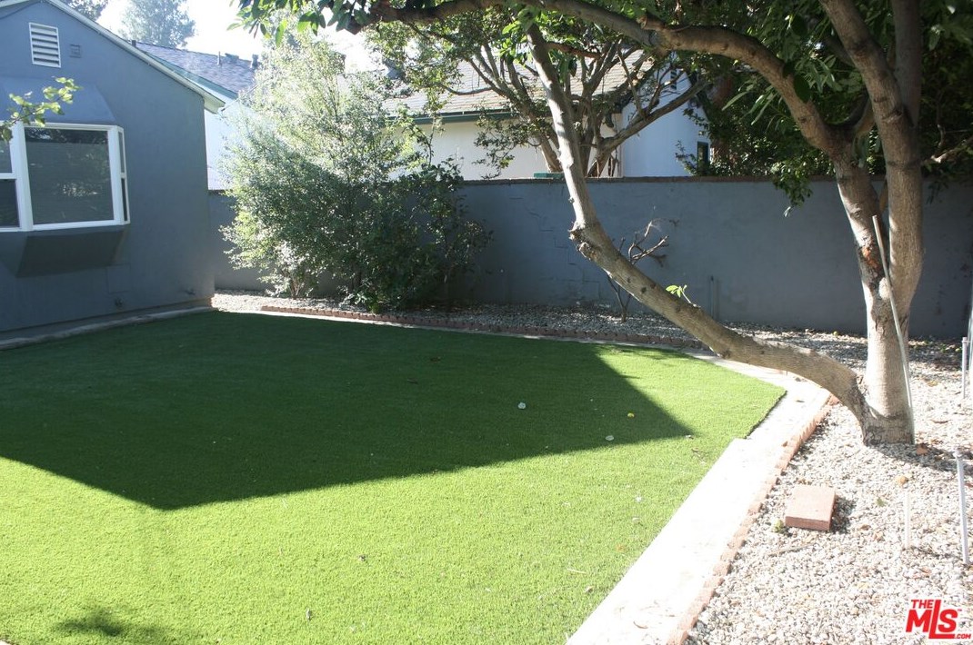 11159 Fairbanks Way, Los Angeles CA  90230-4902 exterior