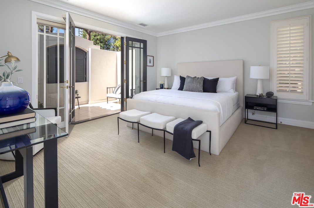 10259 Century Woods Dr, Los Angeles CA  90067-6312 exterior