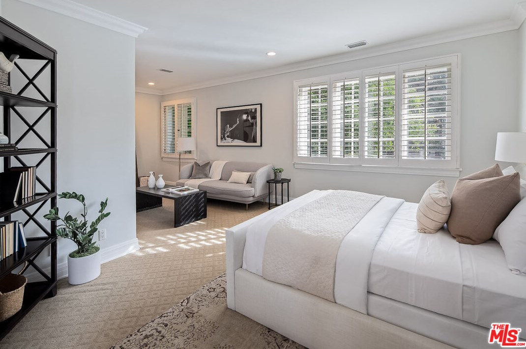 10259 Century Woods Dr, Los Angeles CA  90067-6312 exterior