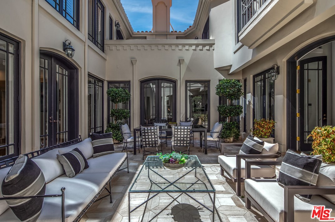 10259 Century Woods Dr, Los Angeles CA  90067-6312 exterior