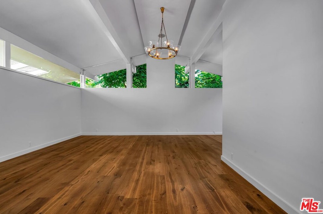 2647 Laurel Pass, Los Angeles CA  90046-1015 exterior