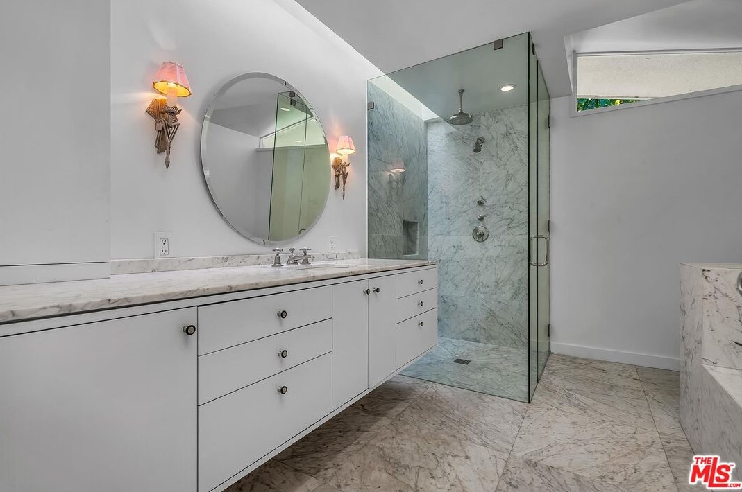 2647 Laurel Pass, Los Angeles CA  90046-1015 exterior