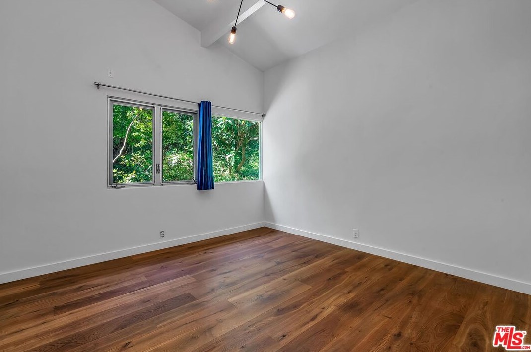 2647 Laurel Pass, Los Angeles CA  90046-1015 exterior