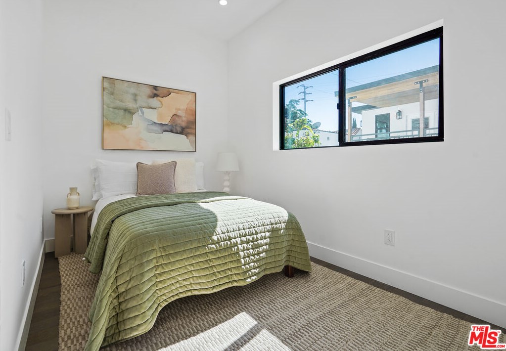 2346 Overland Ave, Los Angeles CA  90064-2210 exterior
